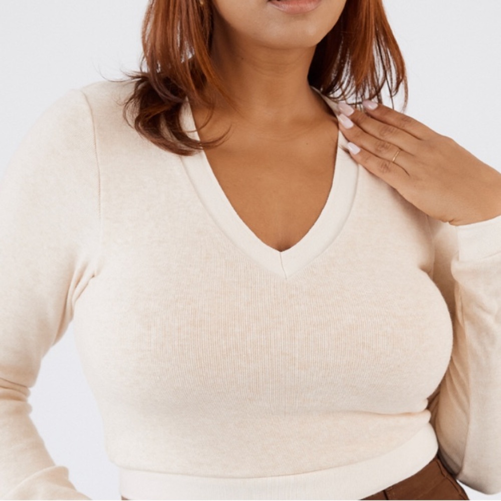 Klassy Network Knit Long Sleeve V Neck Crop Brami Cream L NWT